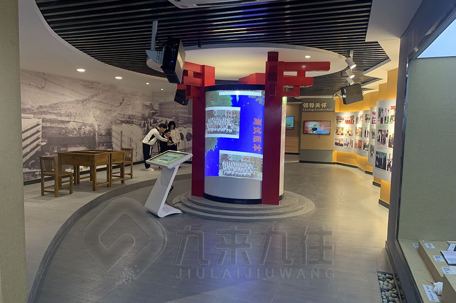 高中校史館設(shè)計(jì),數(shù)字化校史展覽館施工,九來九往多媒體校史館建設(shè)計(jì)公司